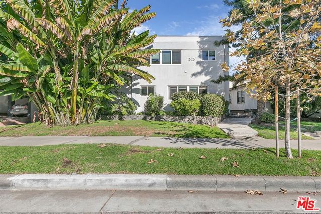 1323 11th Street 10, Santa Monica, CA 90401