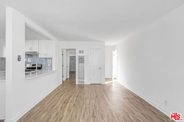 1323 11th Street 10, Santa Monica, CA 90401