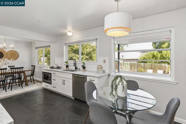 2225 Sierra Ct, Concord, CA 94518