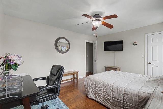 105 Carriage Pl, Clarksville, TN 37042