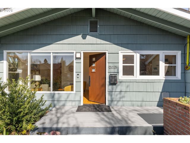 2015 Se BIDWELL St, Portland, OR 97202