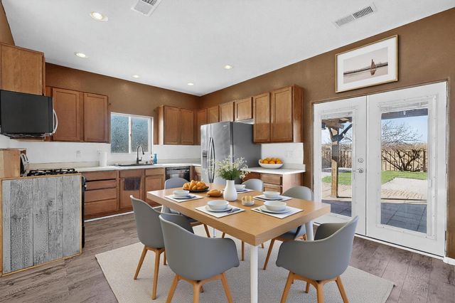 16 Sky Ridge, Santa Fe, NM 87508