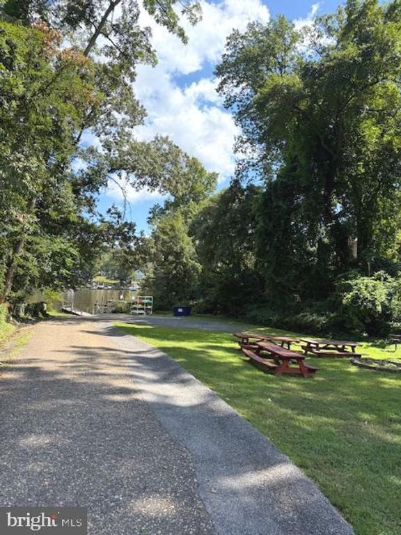 513 SUNSET KNOLL RD, Pasadena, MD 21122