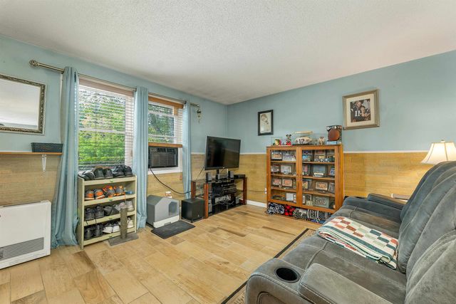 1035 S Mammoth Rd Apt 3, Manchester, NH 03109