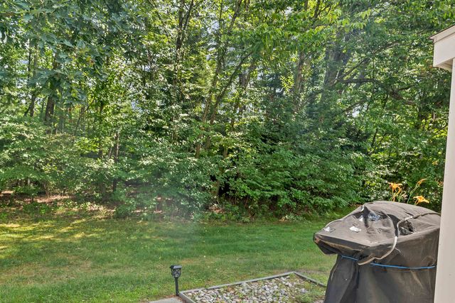 1035 S Mammoth Rd Apt 3, Manchester, NH 03109