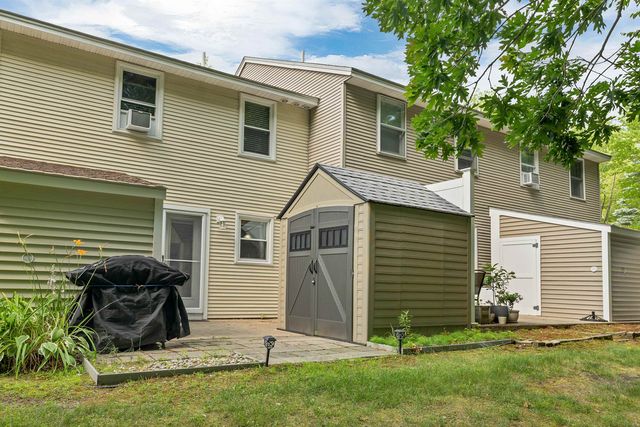 1035 S Mammoth Rd Apt 3, Manchester, NH 03109