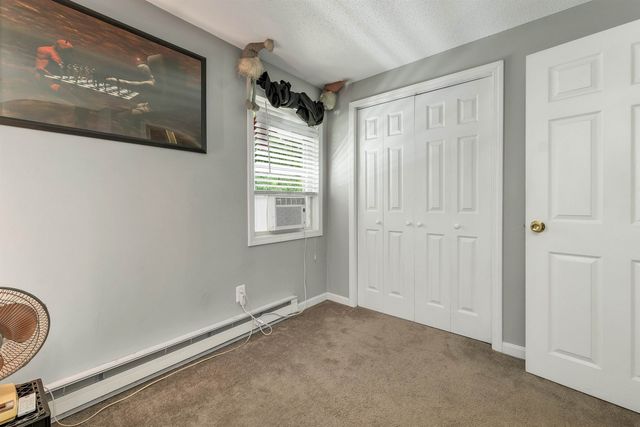 1035 S Mammoth Rd Apt 3, Manchester, NH 03109