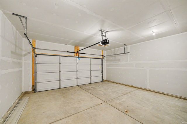1324 Mackey Drive, South Bend, IN 46614