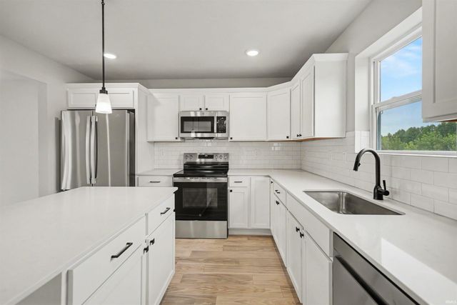 1324 Mackey Drive, South Bend, IN 46614