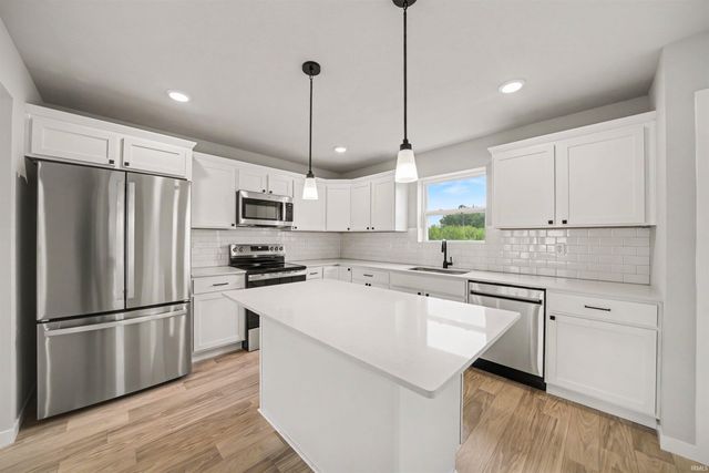 1324 Mackey Drive, South Bend, IN 46614