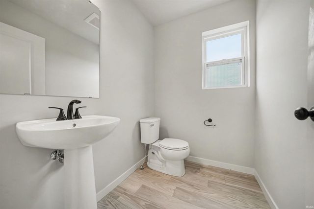 1324 Mackey Drive, South Bend, IN 46614