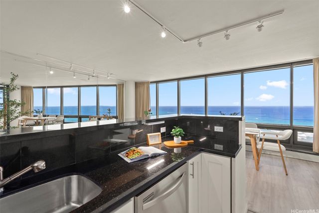 1330 Ala Moana Boulevard 3704, Honolulu, HI 96814