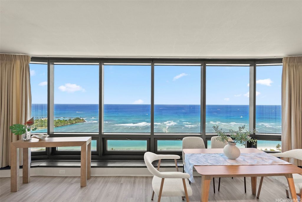 1330 Ala Moana Boulevard 3704, Honolulu, HI 96814