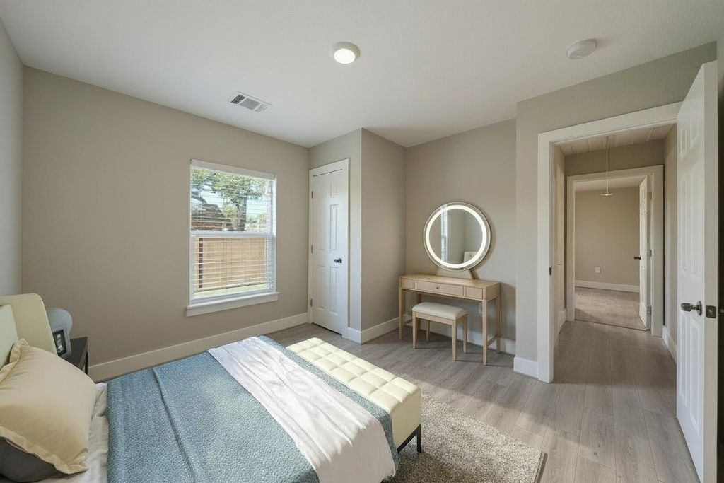 Image 15 of property listing at 8302 Tavenor Lane, Houston, TX 77075