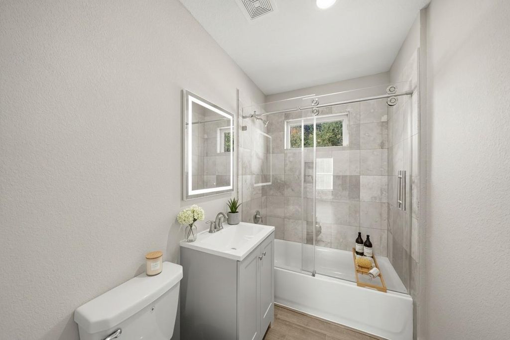 Image 16 of property listing at 8302 Tavenor Lane, Houston, TX 77075