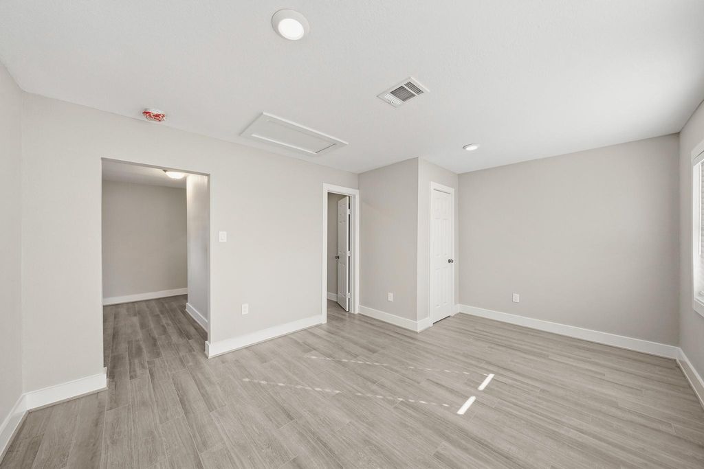 Image 29 of property listing at 8302 Tavenor Lane, Houston, TX 77075