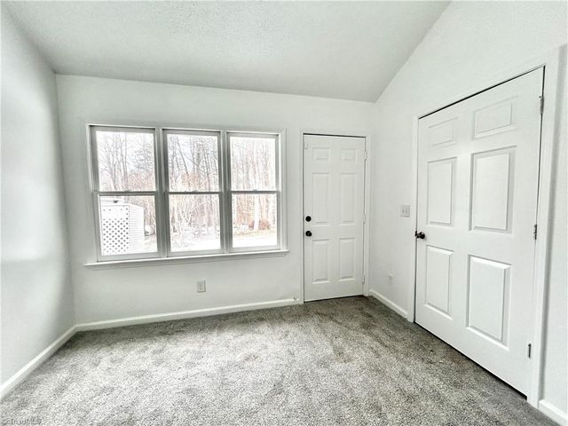 1019 Cedar Place Court, Winston-salem, NC 27107