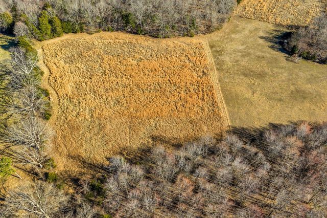 2340 Ridge Rd, Mc Ewen, TN 37101