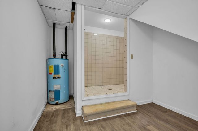 2340 Ridge Rd, Mc Ewen, TN 37101