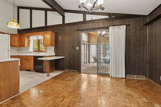 310 Massachusetts Avenue, Elkhart, IN 46514