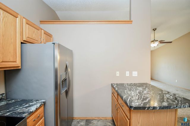6115 S Aaron Ave Avenue, Sioux Falls, SD 57106