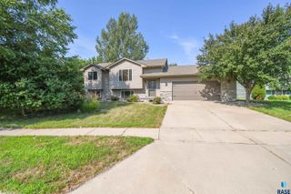 6115 S Aaron Ave Avenue, Sioux Falls, SD 57106