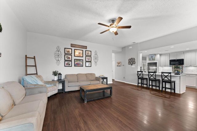 2404 Grey Kirby Drive, League City, TX 77573