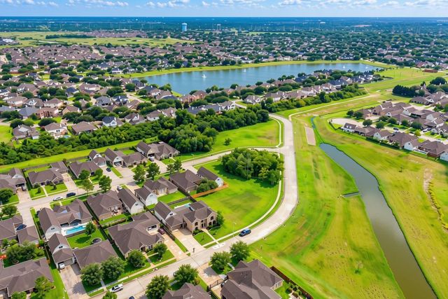 2404 Grey Kirby Drive, League City, TX 77573