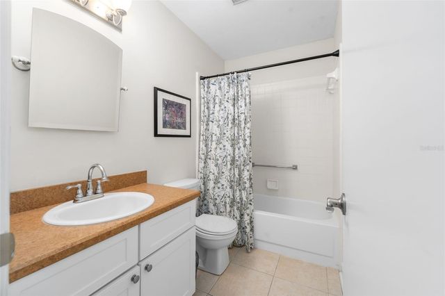 8593 NW 41ST TERRACE, Gainesville, FL 32653