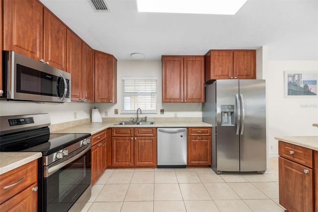 8593 NW 41ST TERRACE, Gainesville, FL 32653