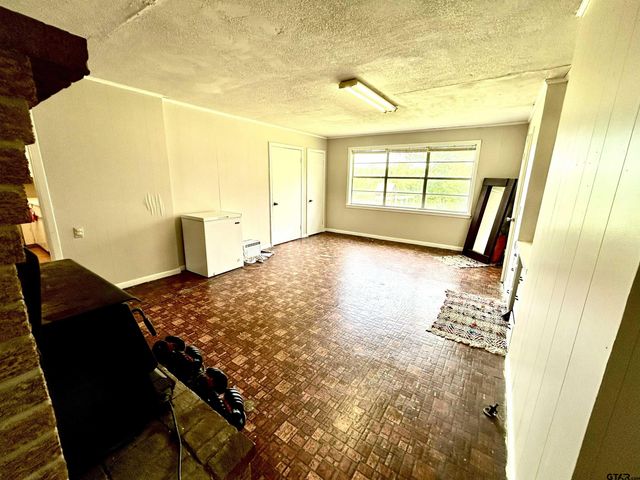 10914 FM 607 N, Brownsboro, TX 75756