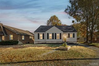 223 Michigan Avenue, Alton, IL 62002