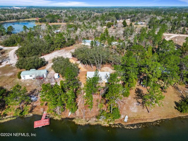 101 LONG BRANCH Court, Interlachen, FL 32148