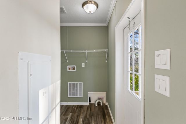 101 LONG BRANCH Court, Interlachen, FL 32148