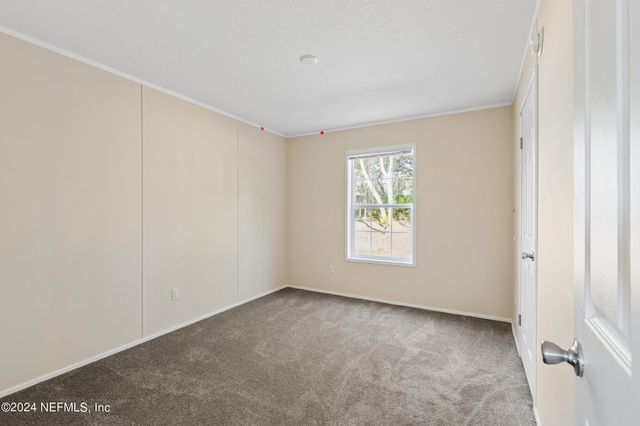 101 LONG BRANCH Court, Interlachen, FL 32148