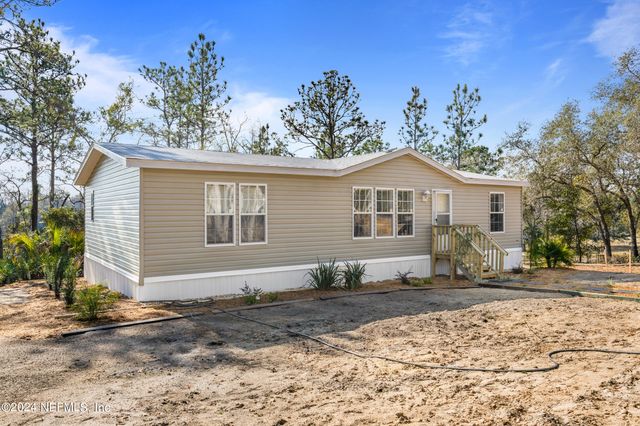 101 LONG BRANCH Court, Interlachen, FL 32148