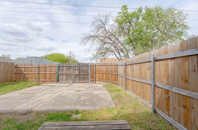 4436 Chapman Street, The Colony, TX 75056