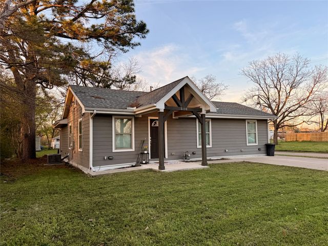 510 Woodlawn Street, Sulphur Springs, TX 75482