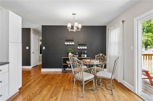 809 Lindenwood Lane, Liberty, MO 64068