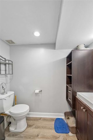 809 Lindenwood Lane, Liberty, MO 64068