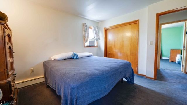 7 Charles Rd, Holland Twp., NJ 08848