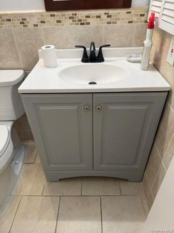 43 Harbor N, Amityville, NY 11701