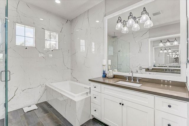 5817 MULLIGAN WAY, Bradenton, FL 34211