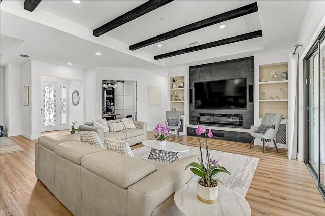 5817 MULLIGAN WAY, Bradenton, FL 34211