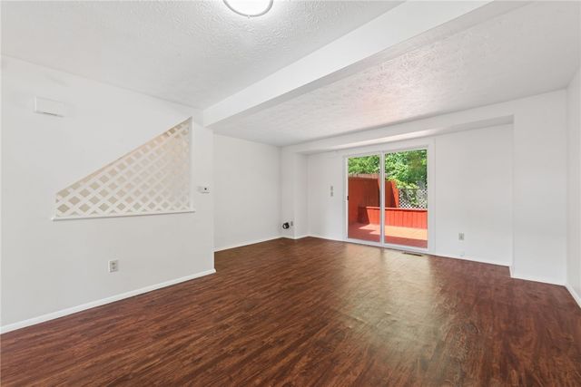 212 Shady Ridge Dr, Monroeville, PA 15146