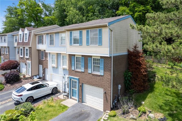 212 Shady Ridge Dr, Monroeville, PA 15146