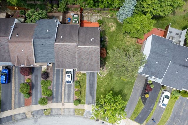 212 Shady Ridge Dr, Monroeville, PA 15146