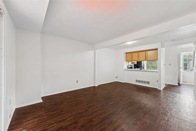212 Shady Ridge Dr, Monroeville, PA 15146