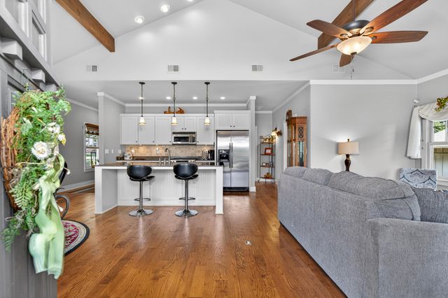 2113 Mill Pond Circle, Grove, OK 74344
