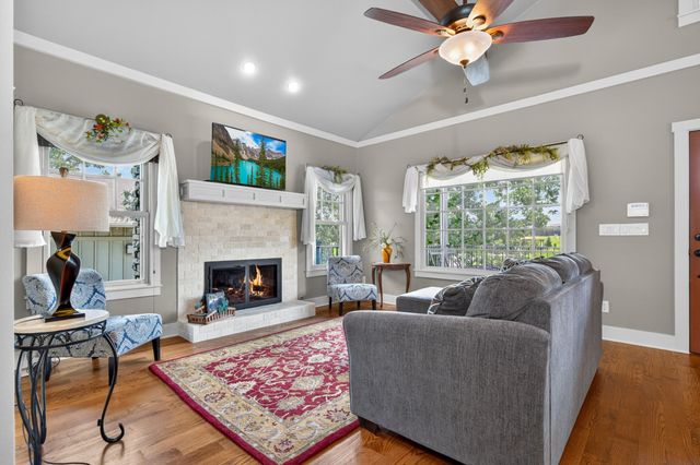 2113 Mill Pond Circle, Grove, OK 74344